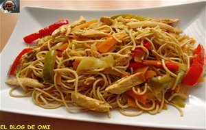 Wok De Noodles Con Pollo Y Verduras
