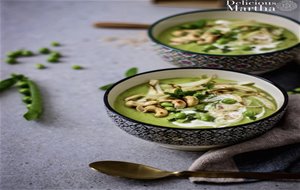 Crema De Guisantes E Hinojo Con Escamas De Sal Ahumada