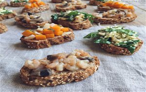 Tres De Crostini