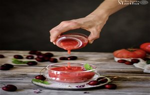 Gazpacho De Cerezas, Tartar De Remolacha Y Mousse De Yogur &#8211; Menú Completo De Verano