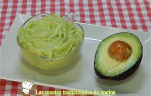 Receta Fácil Y Rápida De Alioli De Aguacate
