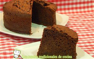 Bizcocho Esponjoso De Chocolate Receta Fácil 
