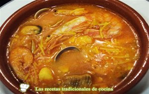 Receta De Sopa De Marisco Con Fideos 
