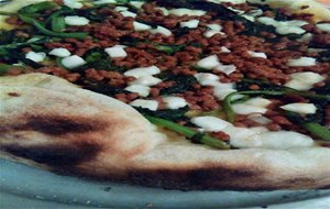 Receta De Pizza Con Chorizo Y Friarelli
