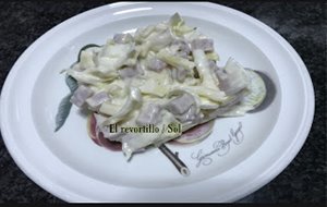 Ensalada De Endivias Jamón Y Queso Con Mayonesa 
