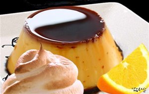 Flan De Naranja Y Brandy Con Merengue De Azahar
