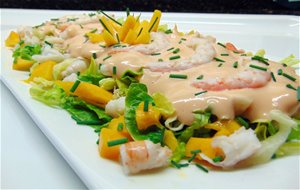 Ensalada De Mango Y Gambas Con Salsa Rosa