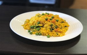 Arroz Verduras Y Gambas En Cooker
