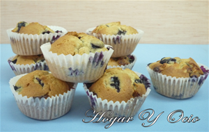 Muffins De Arándanos Y Chocolate Blanco
