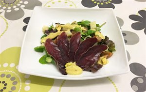 Ensalada Gourmet Con Cecina De Ciervo
