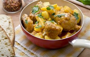 Patatas Con Pollo
