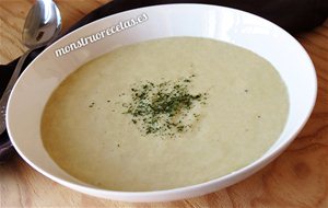 Vichyssoise, Vichisua O Crema De Puerros Fría
