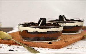 Oreo Cheesecake Trifle, En Vasitos
