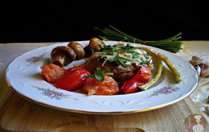 Hamburguesas Sabrosas Al Horno Con Verduras
