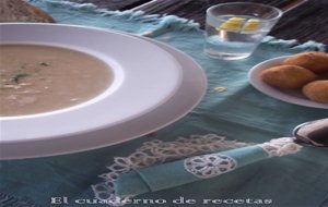 Sopa De Huevo  & Sopa De Picadillo
