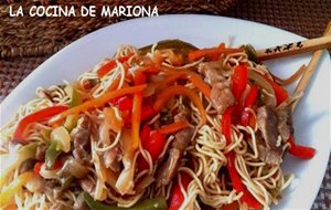 Fideos Chinos Con Cerdo Y Verduras