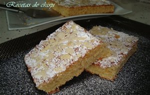 Bizcocho De Chocolate Blanco Y Almendras
