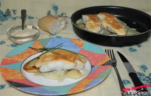 Bacalao Con Mayonesa De Mostaza Sobre Cama De Patatas.
