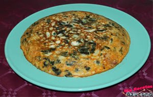 Tortilla De Espinacas Con Chorizo Y Requesón.
