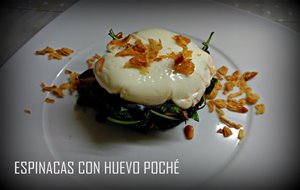 Espinacas Con Huevo Poché
