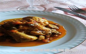 Pollo Al Brandy Con Berenjena Y Champiñones
