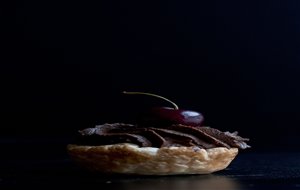 Tartaletas De Trufa Y Cerezas
