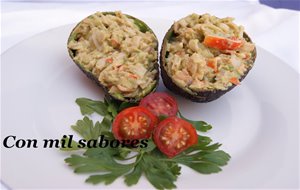 Aguacates Rellenos De Gambas Y Cangrejo
