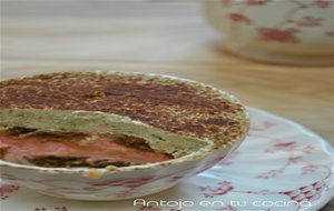 Tiramisú De Rosas Y Té Matcha
