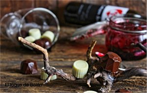 Bombones Rellenos De Vino Corazón Loco  Y Mermelada De Vino Tinto 
