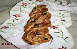 Trenza De Nueces Y Ciruelas Pasas
