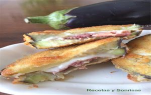 Bocadillos De Berenjena, Jamon Y Queso
