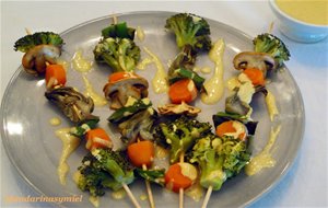 Brocheta De Verduras Con Mayonesa De Pimentón Picante
