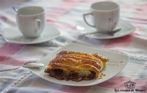 Trenza De Hojaldre Rellena De Chocolate
