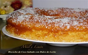 Bizcocho De Coco Bañado Con Dulce De Leche
