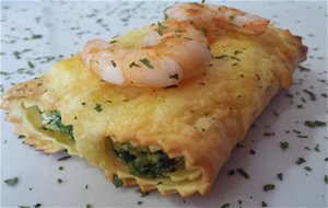 Canelones De Gambas, Surimi Y Espinacas
