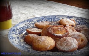 "coquetes De Mel De S'àvia "/ Buñuelos Rápidos
