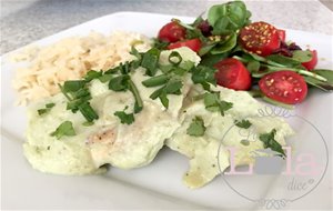 Pollo En Crema De Coliflor Y Cilantro
