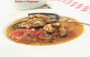 Mejillones En Escabeche Suave Con Tomate