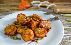 Buñuelos De Calabaza Y Pollo Con Miel De Caña
