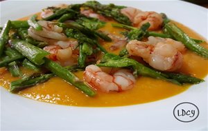 Crema De Calabaza Con Gambas Y Trigueros
