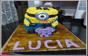 Tarta Minion
