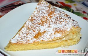 Empanada De Crema Pastelera O Bugatsa