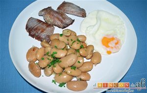 Judiones Salteados Con Secreto Ibérico Y Huevos Fritos