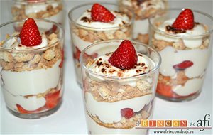 Tiramisú De Fresas Y Amaretti