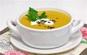 Crema De Lentejas Rojas Y Calabaza
