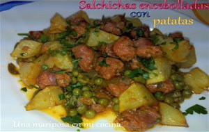 Salchichas Encebolladas Con Patatas
