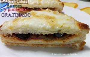 Sandwich De Atun Y Pimientos Gratinado
