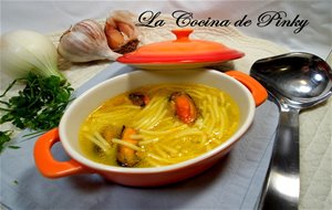 Sopa De Mejillones Con Fideos