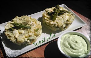 Ensaladilla De Espárragos Con Lactonesa De Perejil
