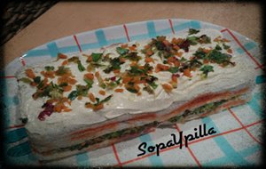 Pastel Frío De Verdura Y Tomate
